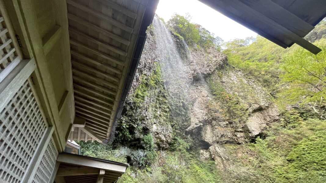 壇鏡の滝（壇鏡神社）