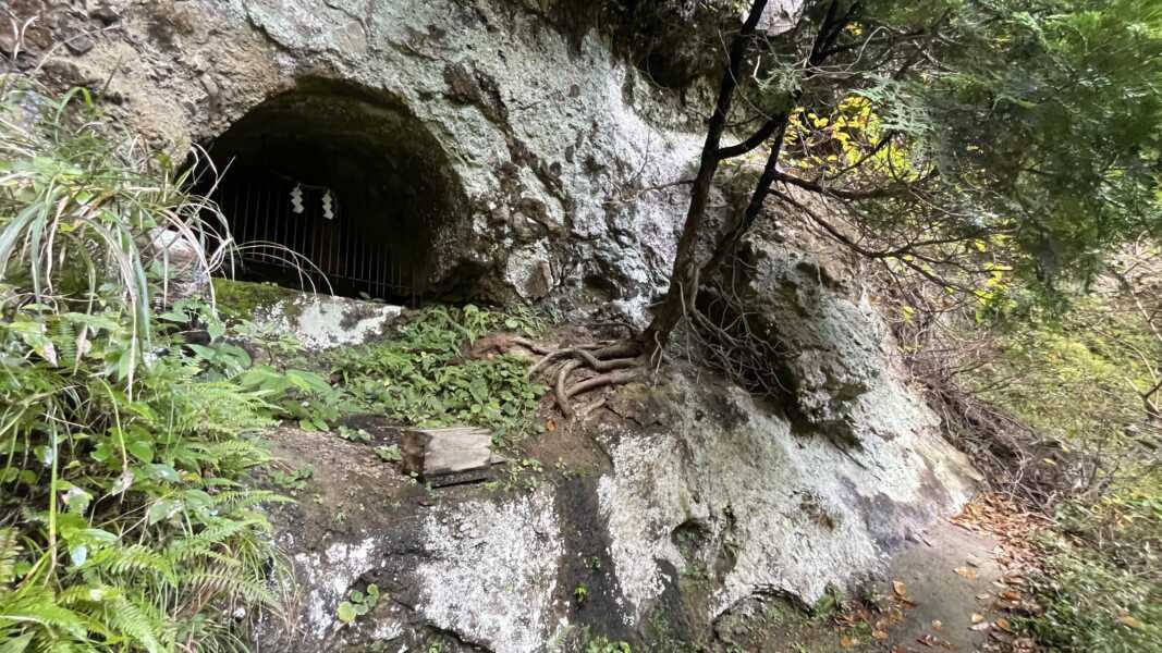 壇鏡の滝（壇鏡神社）