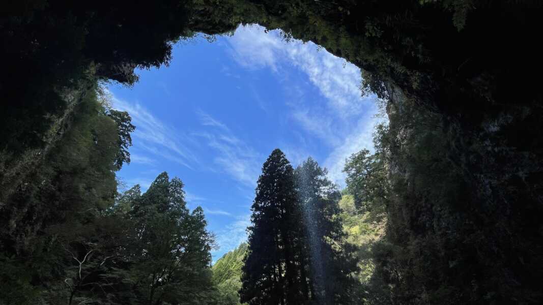 壇鏡の滝（壇鏡神社）