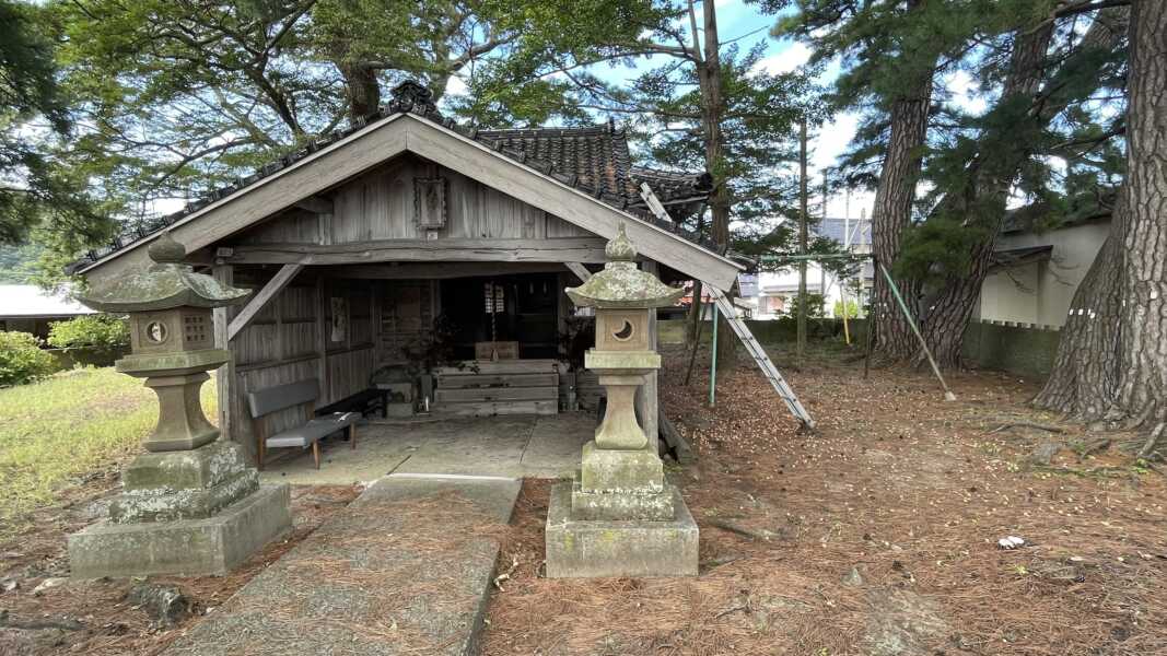 屋那の松原・舟小屋群