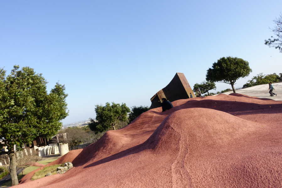 岐阜養老天命反転地