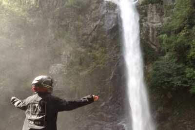 【秘境】六十尋滝は滝のすぐそばまで近づけて迫力満点！