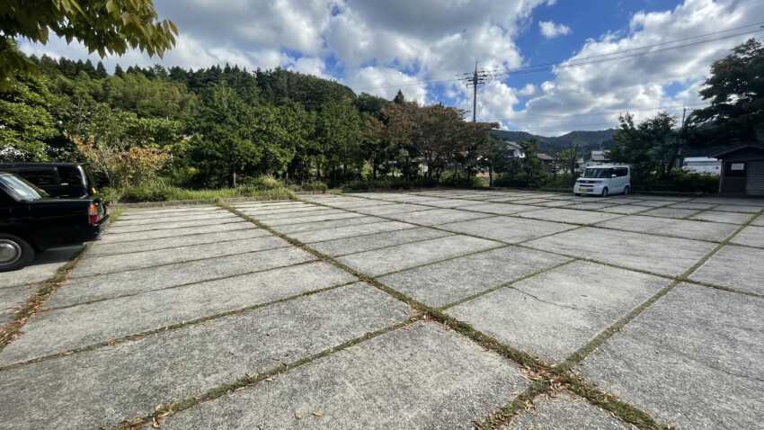 水若酢神社の駐車場