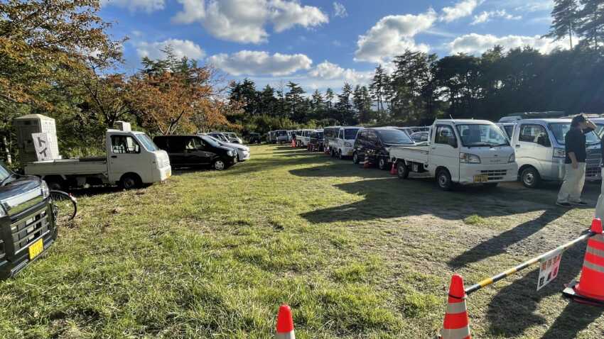 一夜ヶ嶽牛突き場の駐車場