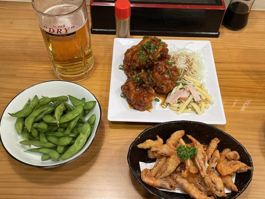 知夫里の食事処どんどん