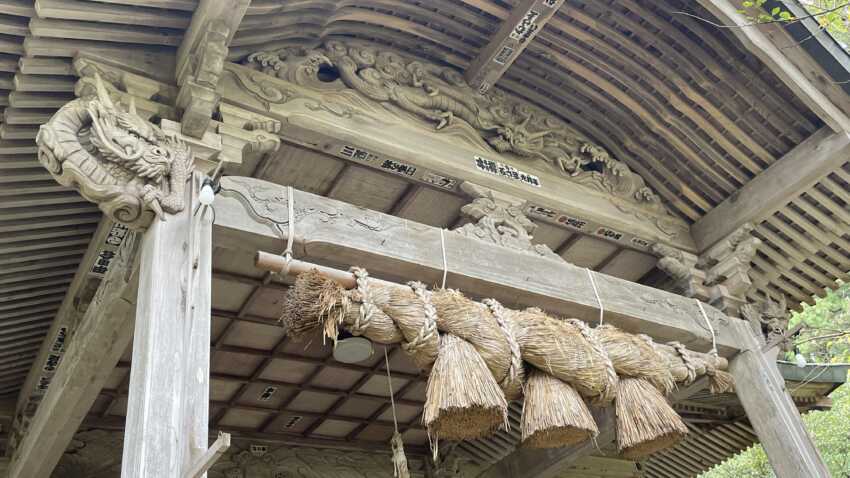 由良比女神社のしめ縄