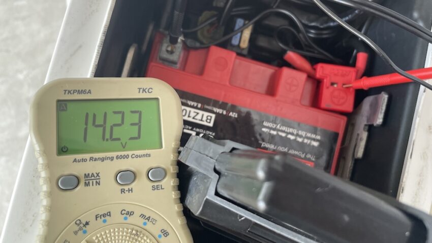 充電中の電圧