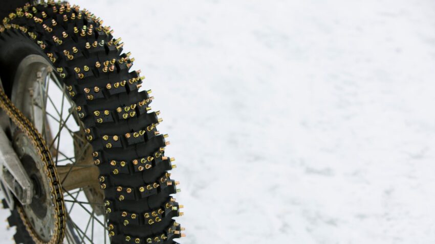 スパイクタイヤ