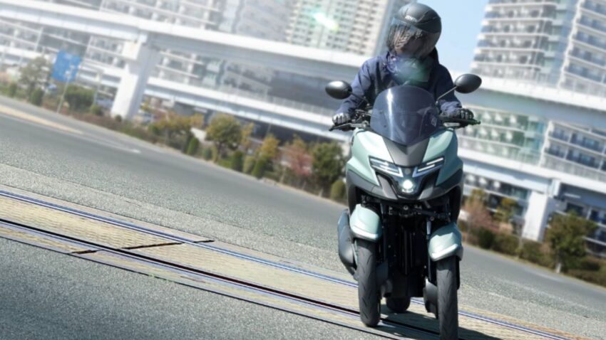 3輪バイク ヤマハトリシティ